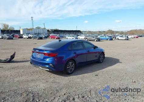 2023 Kia Forte Lxs z USA, uszkodzony, nr VIN 3KPF24AD5PE504803